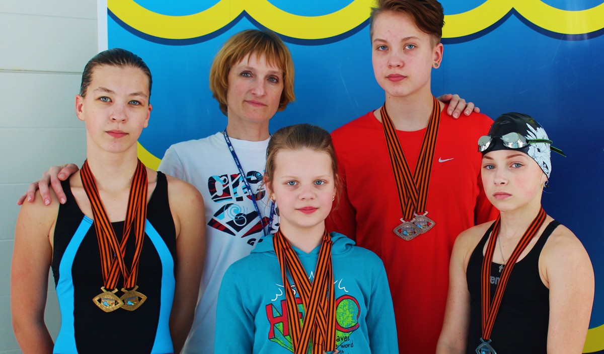 С 6 по 9 апреля 2017 г. в Физкультурно-оздоровительном комплексе «Дельфин» г. Пенза состоялись Всероссийские соревнования по плаванию в Первенстве Детской Лиги Плавания «Поволжье», посвященном дню Космонавтики, на призы Героя России летчика-космонавта, почетного гражданина г. Пензы Самокутяева А.М.
